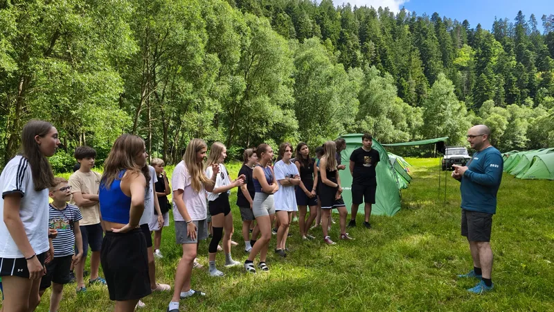 cca53e06-6bd0-41d9-937d-63c42cf17712